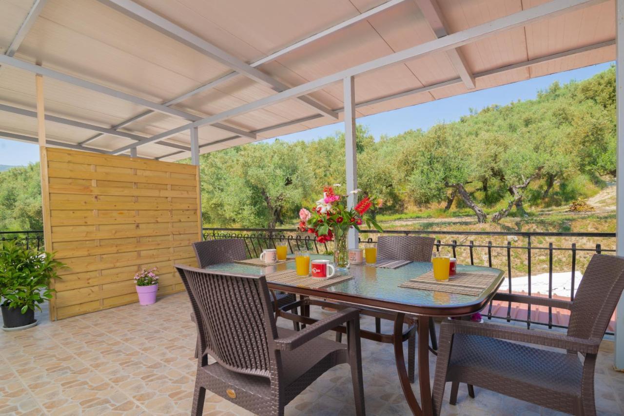 Arokaria Apartment Alykanas  Buitenkant foto
